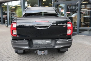 Toyota Hilux – thumbnail 4