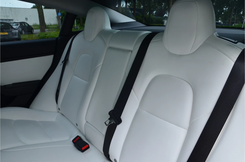 Tesla Model 3 – foto 12