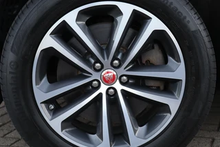 Jaguar F-PACE – thumbnail 19