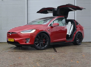 Tesla Model X – thumbnail 2