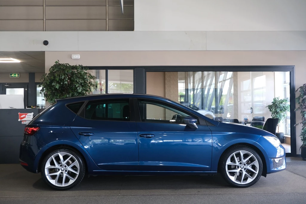 SEAT Leon – foto 6