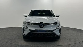 Renault Megane E-Tech – thumbnail 8