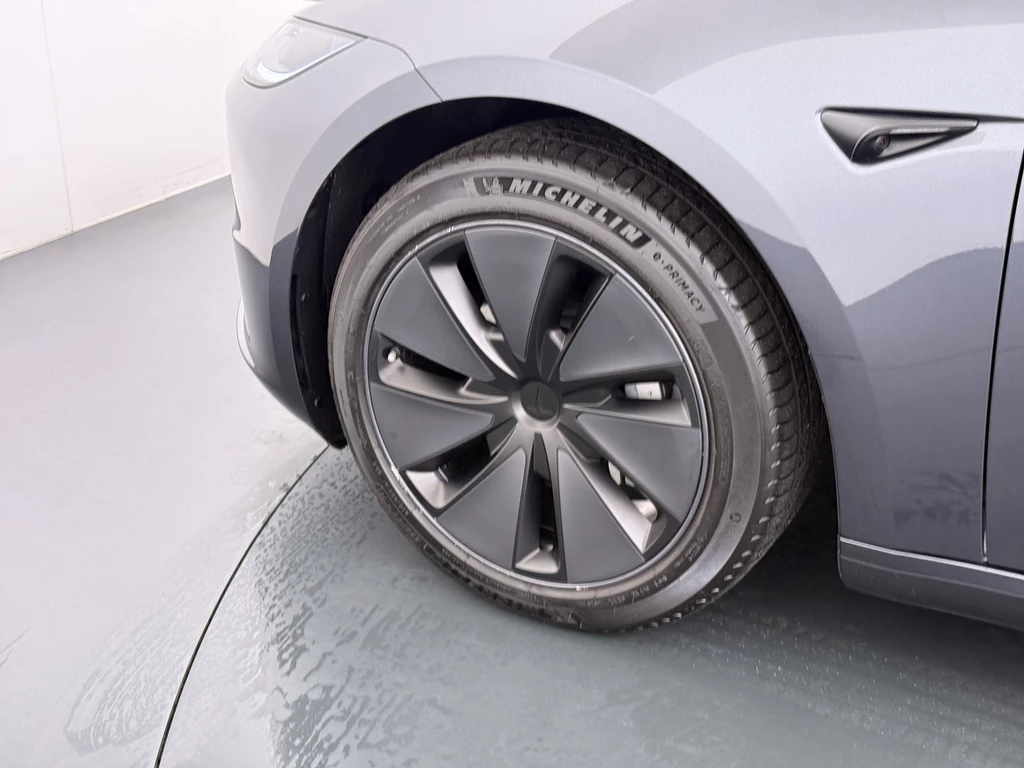 Tesla Model 3 – foto 36