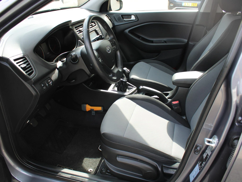 Hyundai i20 – foto 7