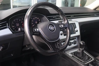 Volkswagen Passat – thumbnail 18
