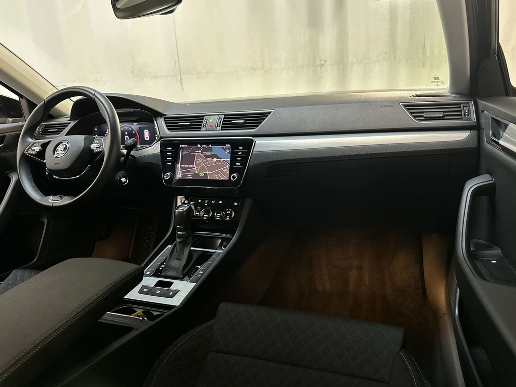 Škoda Superb – foto 9