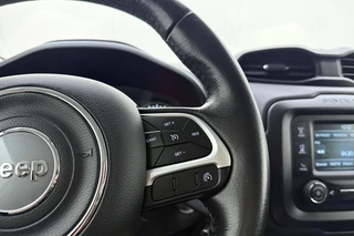 Jeep Renegade – thumbnail 18