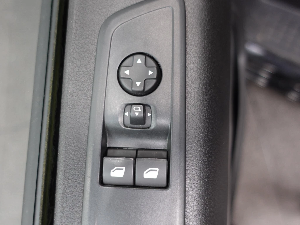 Opel Vivaro – foto 15