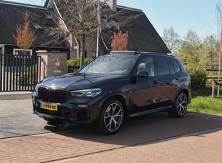 BMW X5 – thumbnail 1