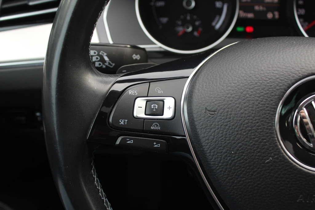Volkswagen Passat – foto 27