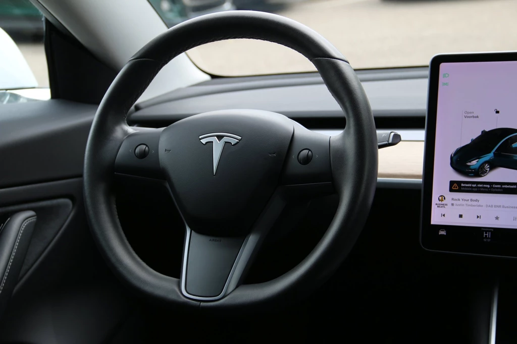 Tesla Model 3 – foto 12