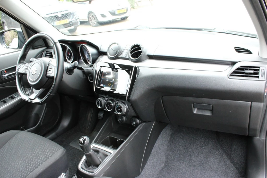 Suzuki Swift – foto 12