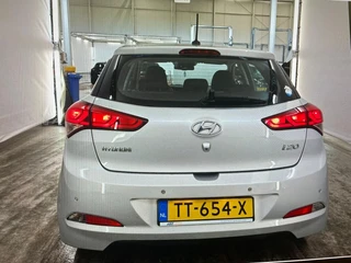Hyundai i20 – thumbnail 3