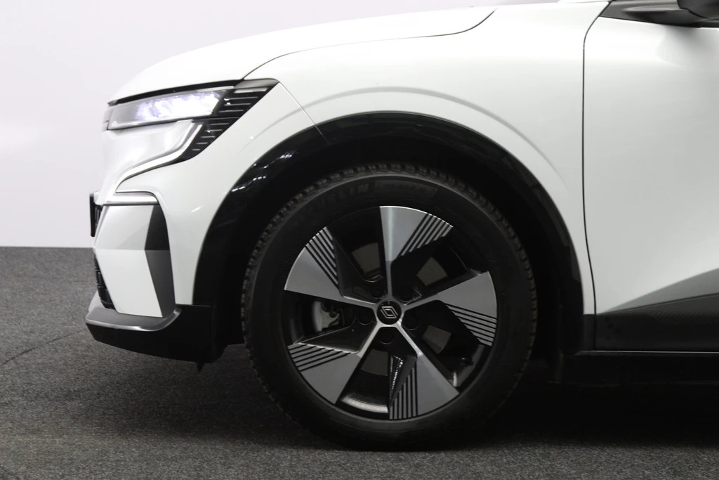 Renault Megane E-Tech – foto 18