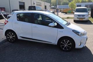 Toyota Yaris – thumbnail 6
