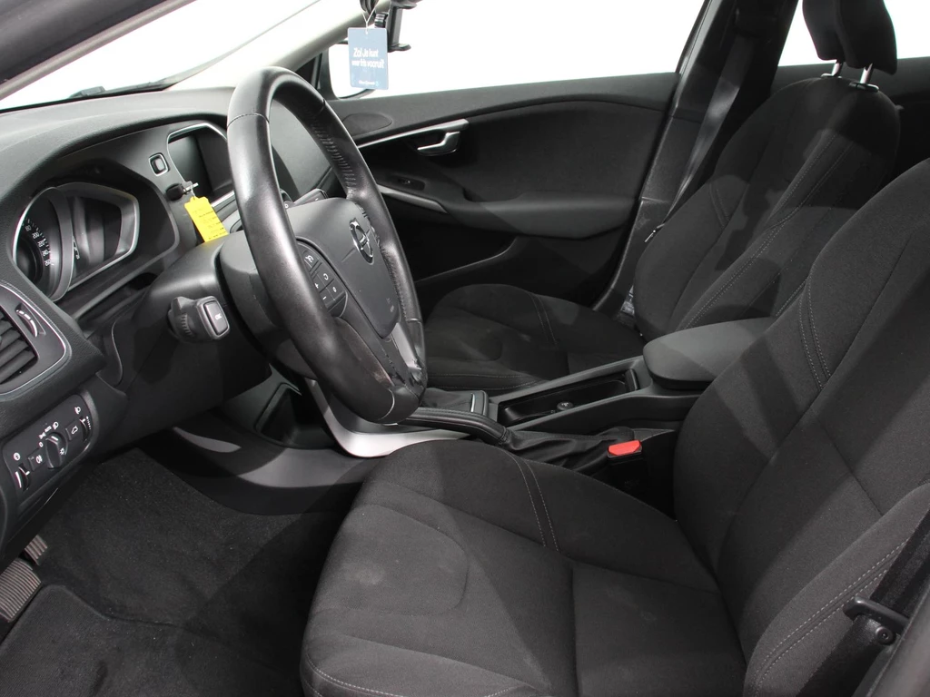 Volvo V40 – foto 24