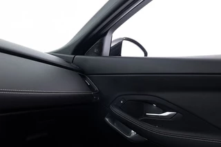 Jaguar E-PACE – thumbnail 38