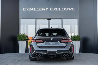 BMW M5 – thumbnail 4