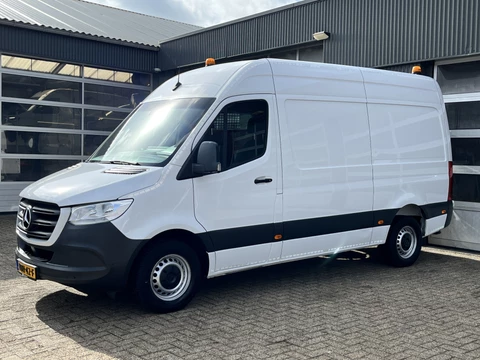 Mercedes-Benz Sprinter 314 2.2 CDI L2H2 Werkplaats inrichting Airco Cruise controle Bott Kastinrichting Omvormer Apple carplay 360*Camera 1e Eigenaar Euro 6 Bpm vrij voor particulier gebruik!!  Bott inrichting / Sortimo / Aluca