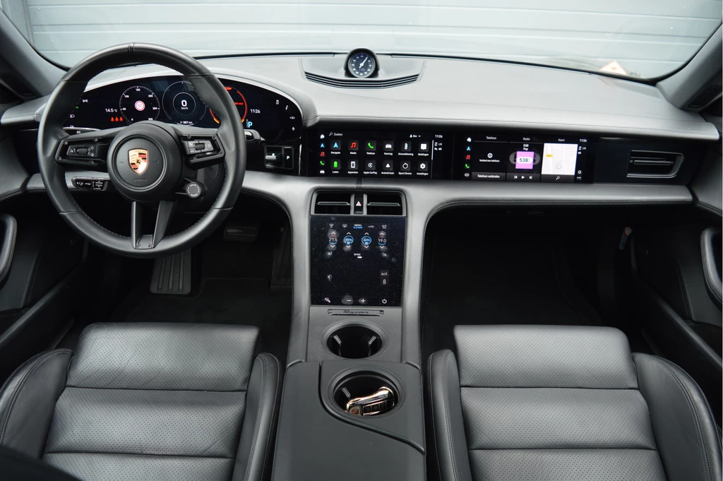 Porsche Taycan – foto 8