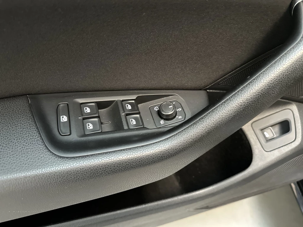 Volkswagen Passat – foto 21