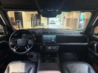 Land Rover Defender – thumbnail 10