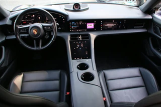 Porsche Taycan – thumbnail 8