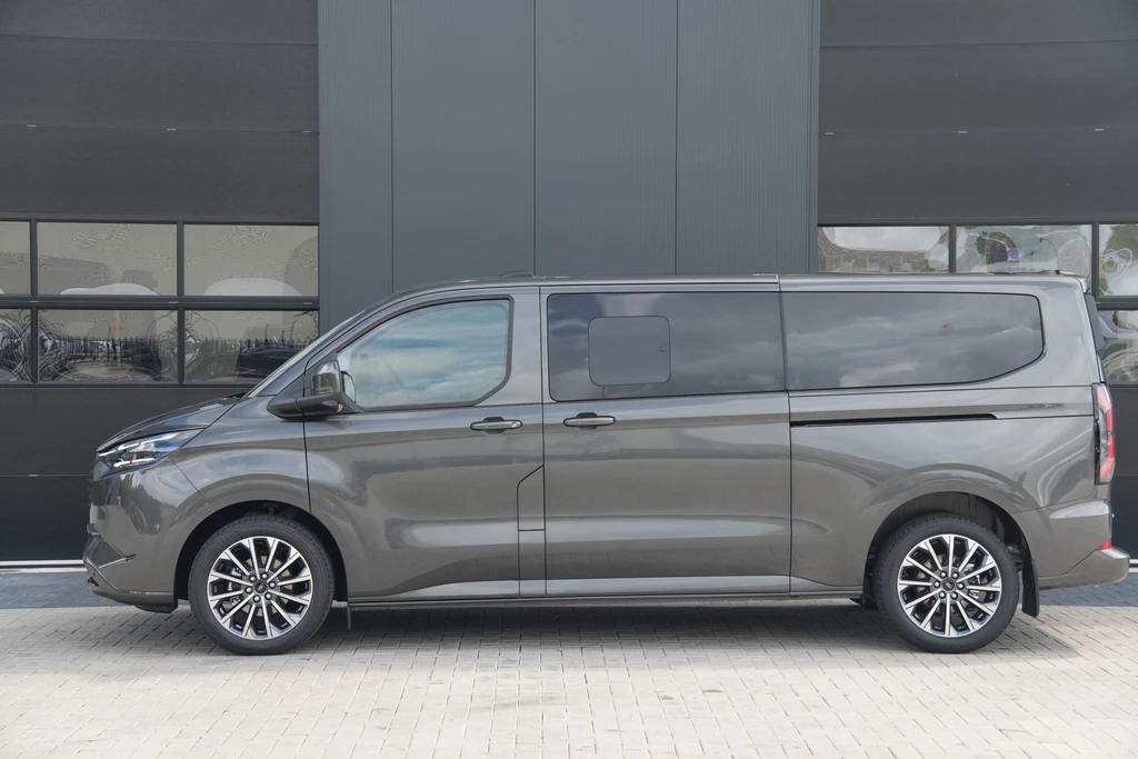 Ford Tourneo Custom – foto 2