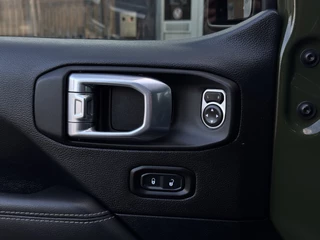 Jeep Wrangler – thumbnail 32
