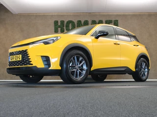 Lexus LBX – thumbnail 2