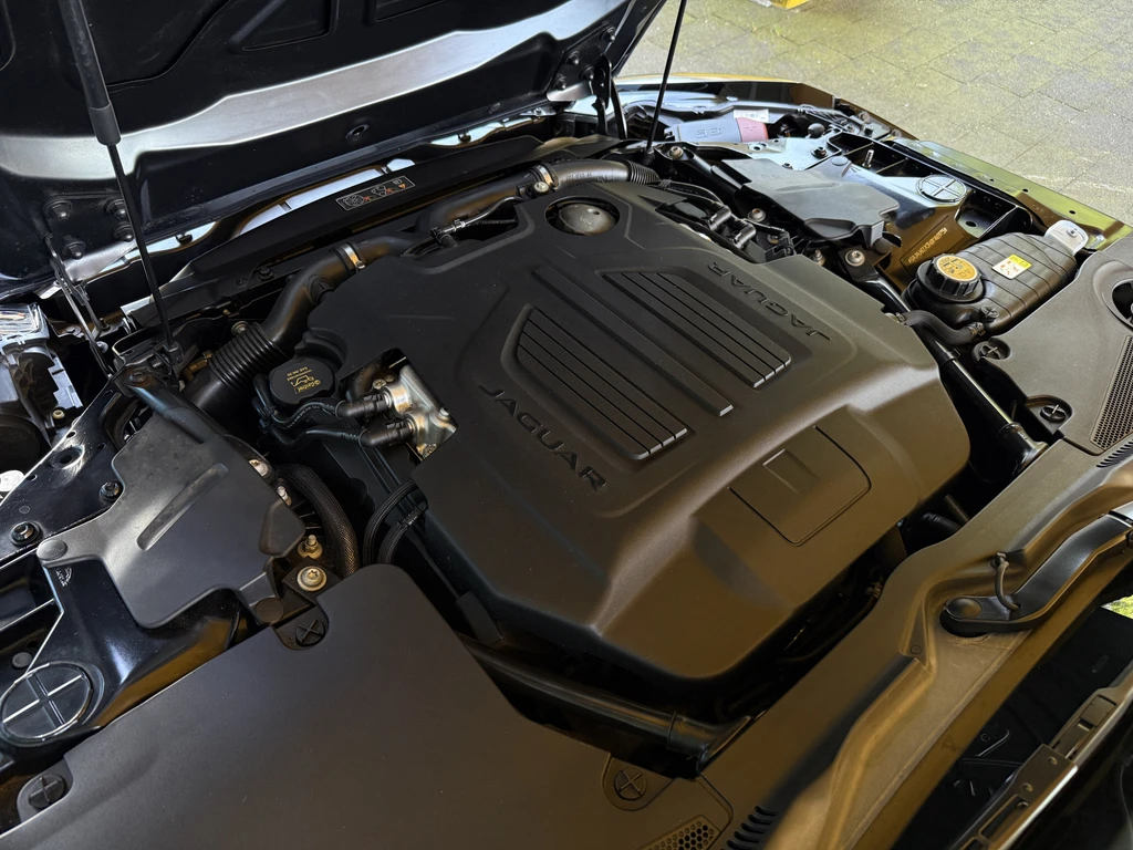 Jaguar F-TYPE – foto 58