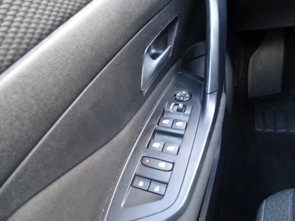 Peugeot 308 – foto 9