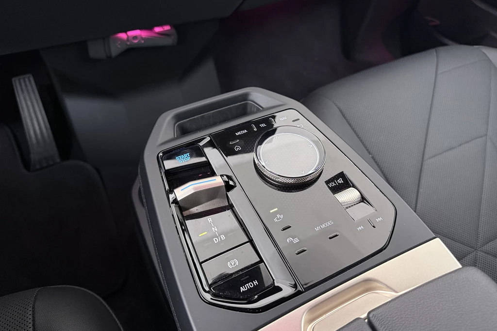 BMW iX – foto 41