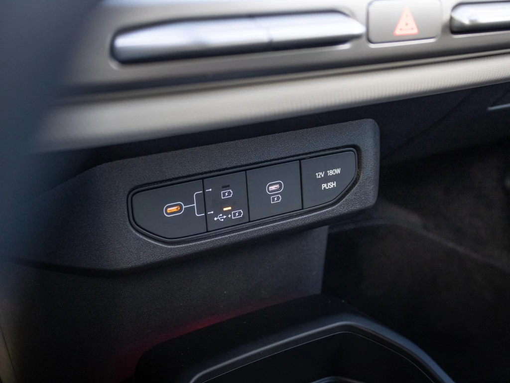 Kia EV4 – foto 18