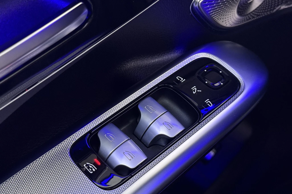 Mercedes-Benz EQE – foto 19