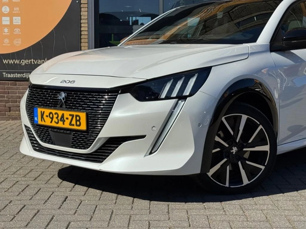 Peugeot 208 – foto 3