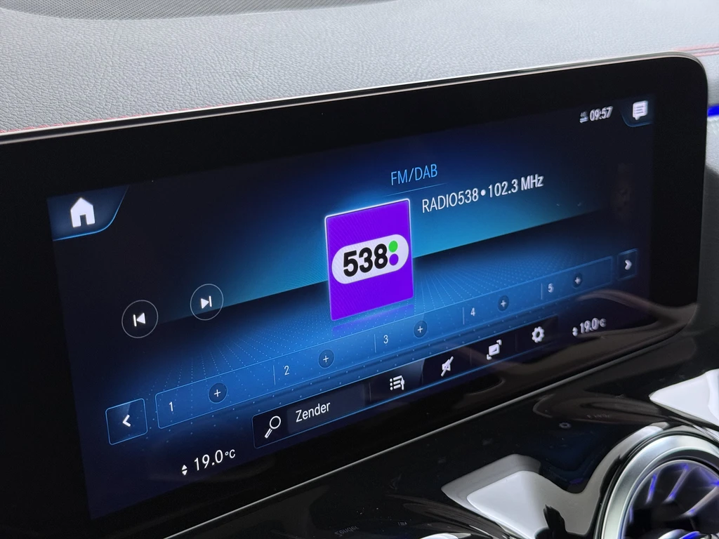Mercedes-Benz EQA – foto 40