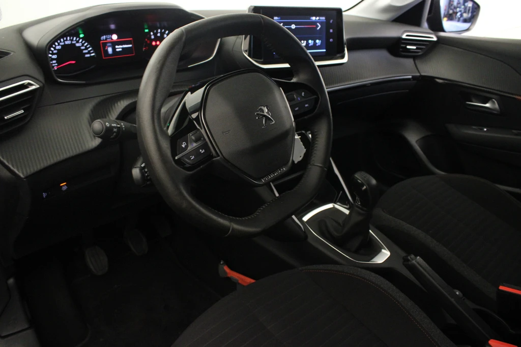 Peugeot 208 – foto 16