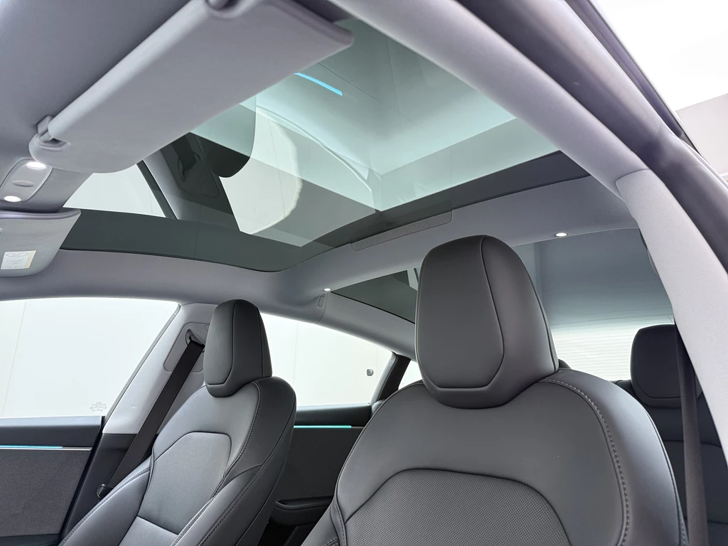 Tesla Model 3 – foto 16