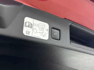 Ford Kuga – thumbnail 23