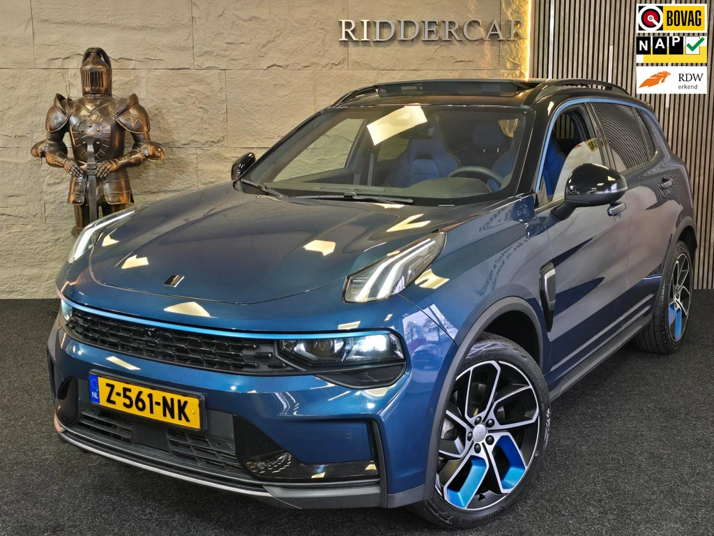 Lynk & Co 01 – foto 1