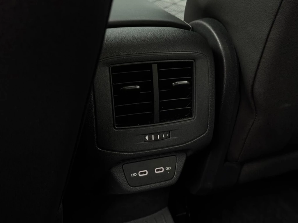 Volkswagen T-Roc – foto 24