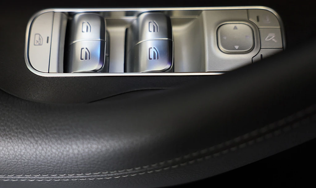 Mercedes-Benz GLE – foto 36