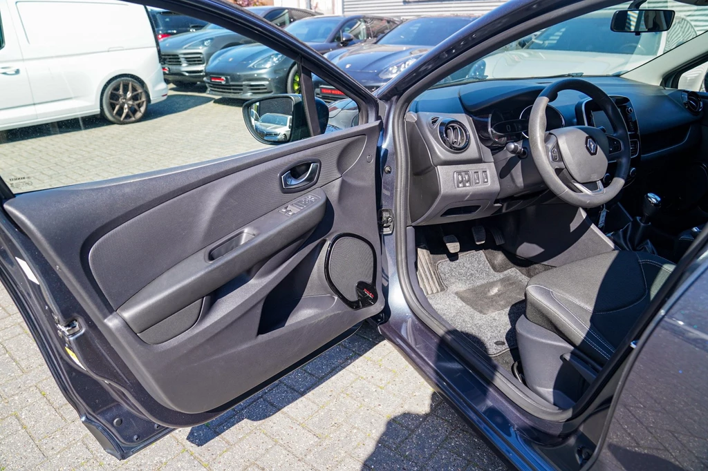 Renault Clio – foto 11