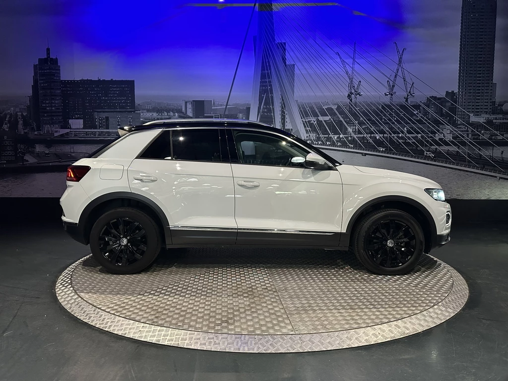 Volkswagen T-Roc – foto 10