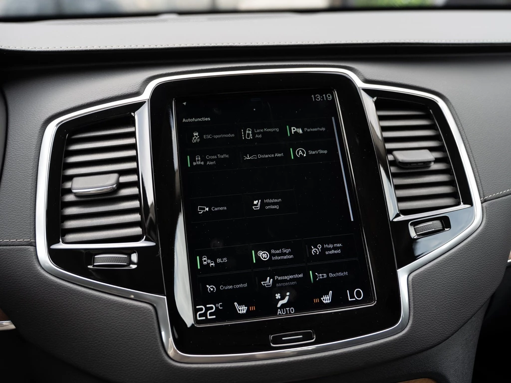 Volvo XC90 – foto 29