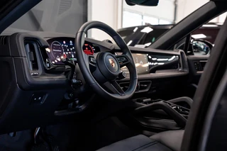 Porsche Cayenne – thumbnail 32