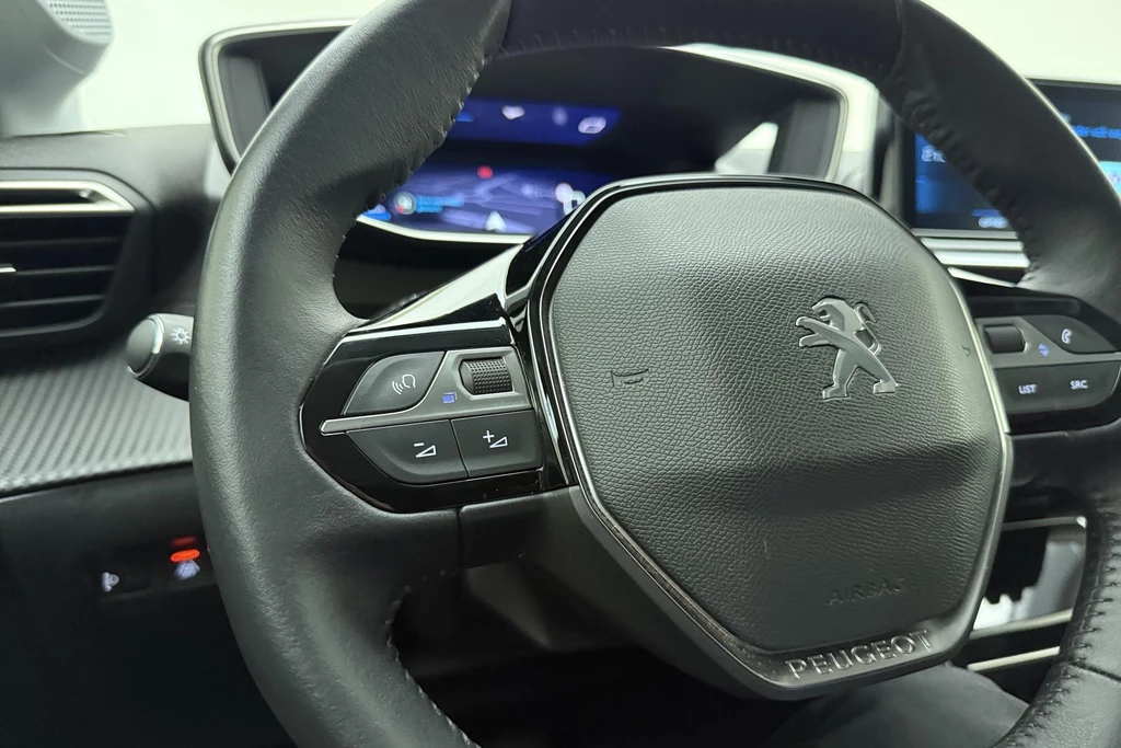 Peugeot 208 – foto 19