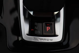 Jaguar E-PACE – thumbnail 36