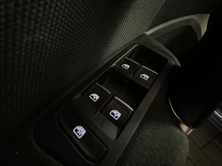 Volkswagen Golf – thumbnail 33
